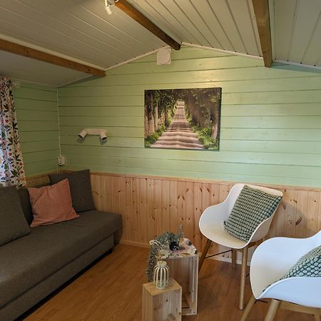 Yxningens Holiday Homes, Cottages And Camping Gusum Exterior foto